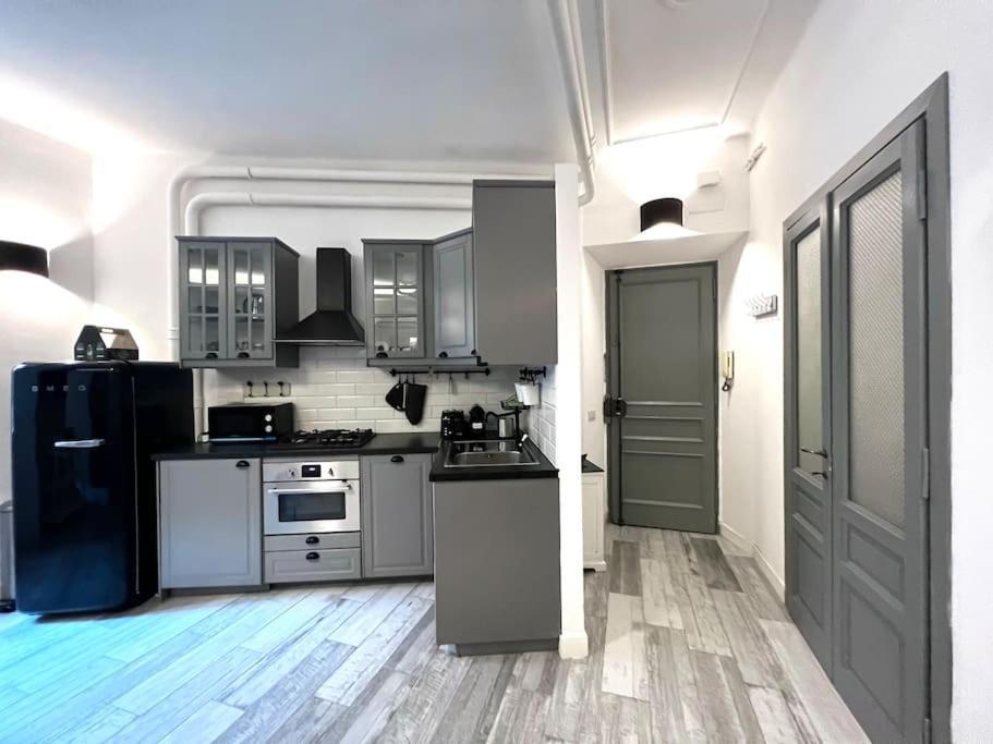 Modern Near The Vatican Appartement